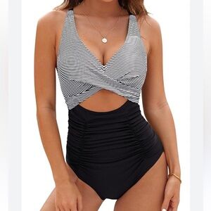 NWT Blooming Jelly 1-Piece Push Up Tummy Control Cutout Modest Swimwear Size XL